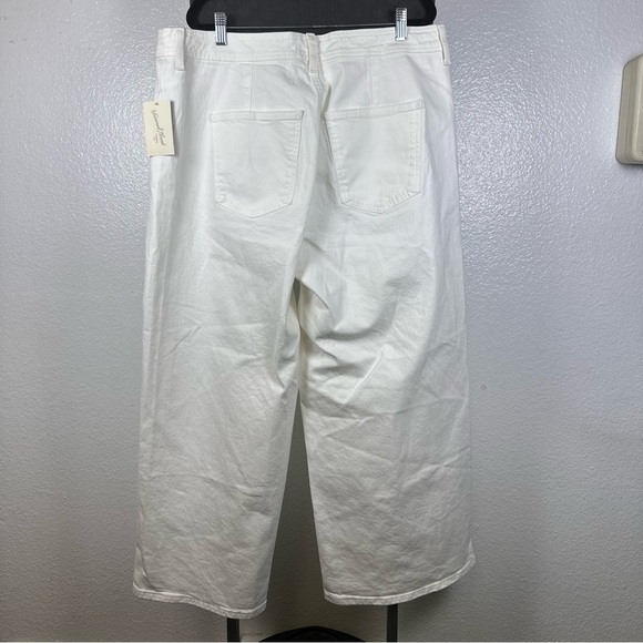 Universal Thread | Wide Leg Pants - White - Picture 3 of 5
